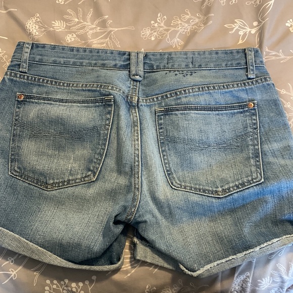 GAP denim boyfriend shorts - Picture 3 of 3